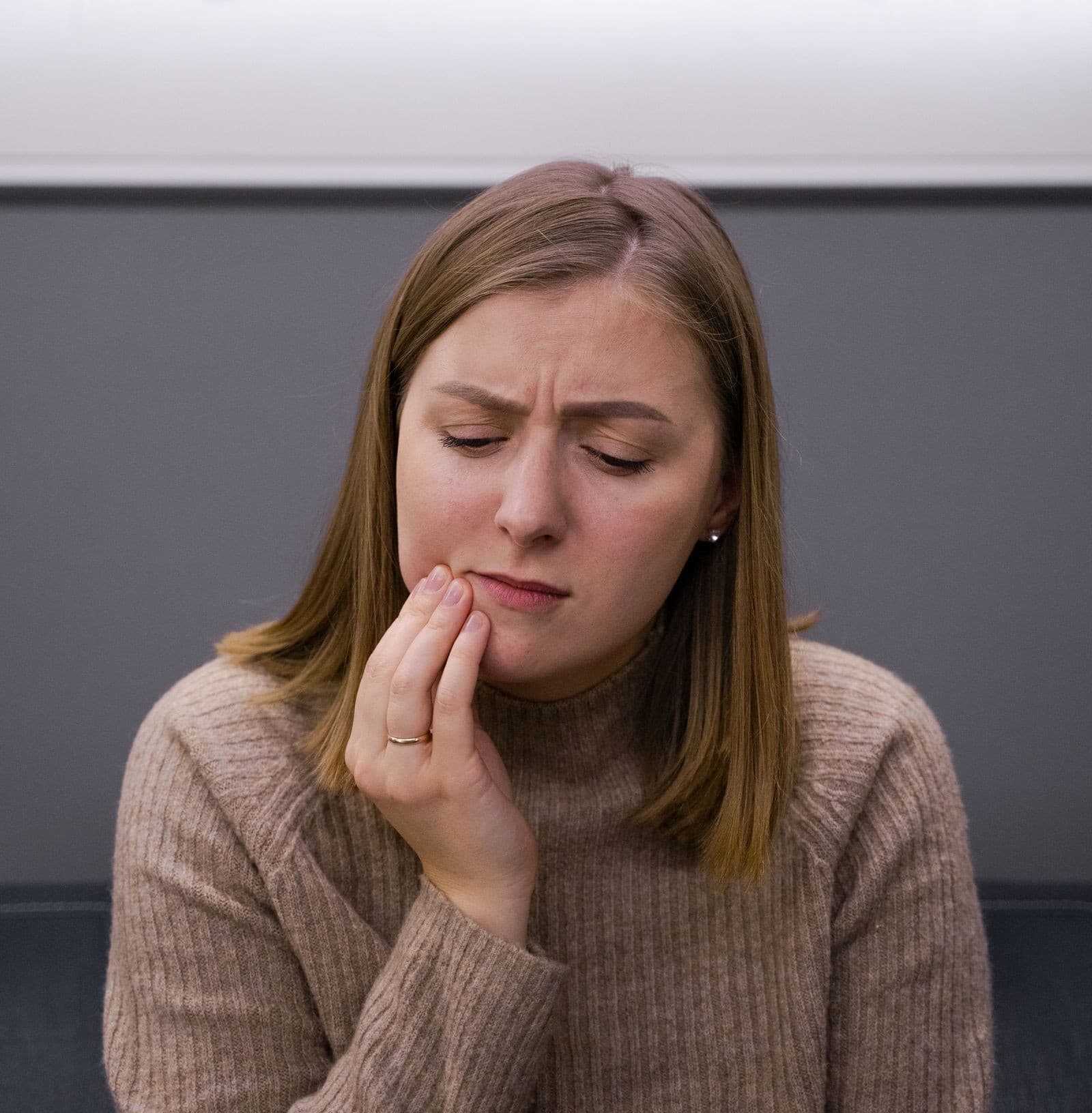 Tooth Abscess: Symptoms, When It's an Emergency & Treatment Options